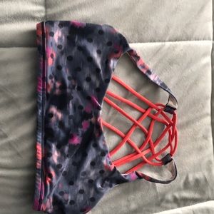 Lululemon sports bras